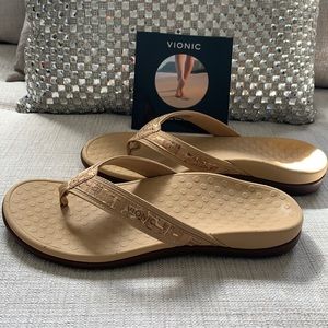 Vionic sandals flip flop